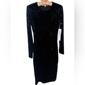 Elegant Good American Black Crushed Velvet side slit long sleeve Dress NWT